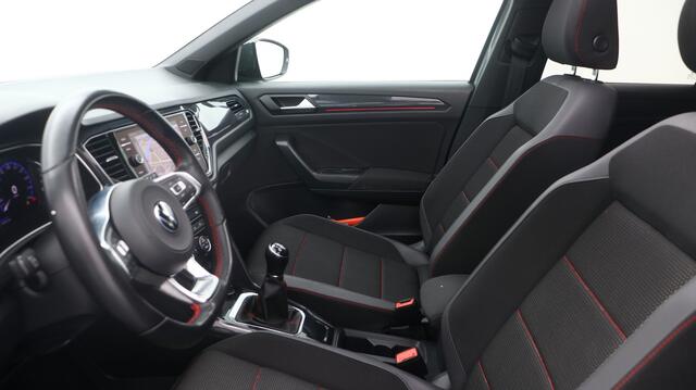 Volkswagen T-ROC 1.5 TSI 150pk Sport Business R / Trekhaak / Panoramadak / Navigatie / Camera