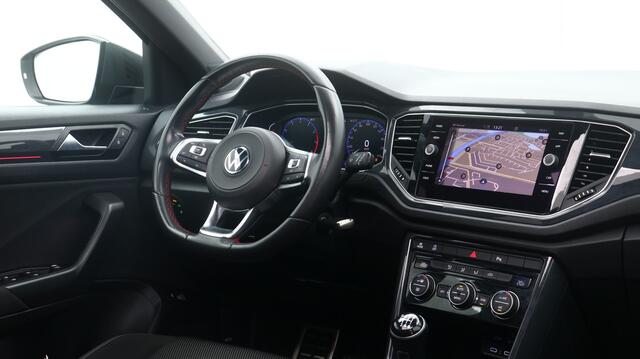 Volkswagen T-ROC 1.5 TSI 150pk Sport Business R / Trekhaak / Panoramadak / Navigatie / Camera