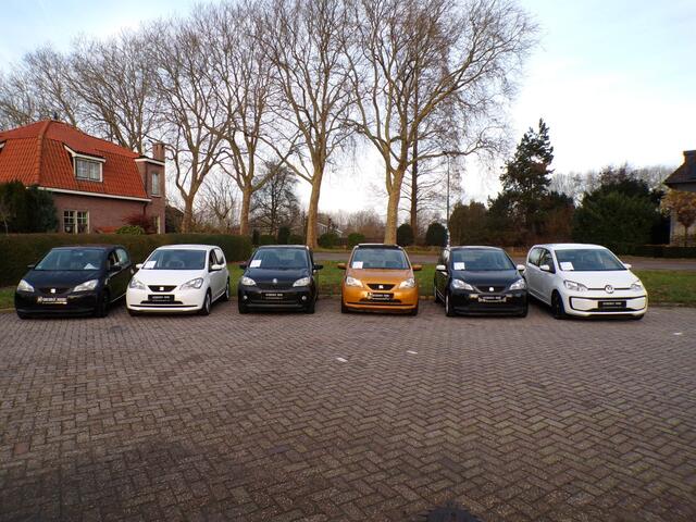 Toyota Aygo 1.0-12V 5-Drs Black & Bleu AIRCO,GOED ONDERHOUDEN