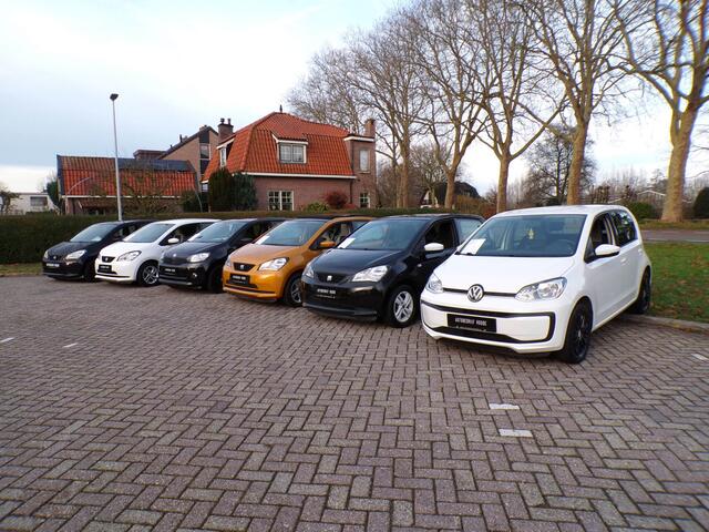 Toyota Aygo 1.0-12V 5-Drs Black & Bleu AIRCO,GOED ONDERHOUDEN