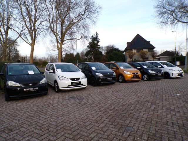 Toyota Aygo 1.0-12V 5-Drs Black & Bleu AIRCO,GOED ONDERHOUDEN