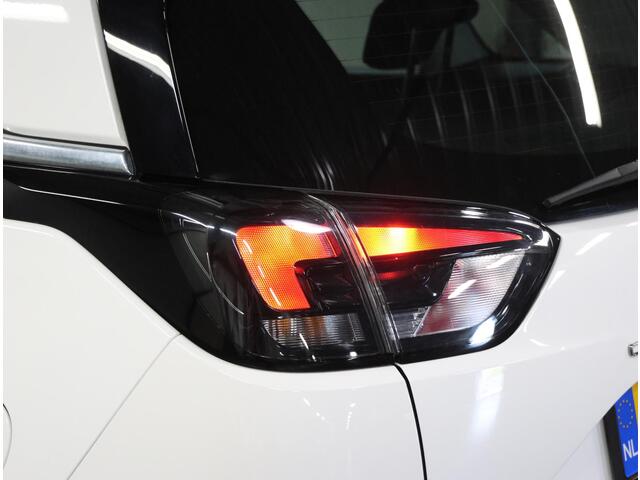 Opel Crossland 130PK Elegance | 1ste eigenaar | AppleCarPlay/AndroidAuto | Armsteun | Camera | Trekhaak | Climate Control | Cruise Control | Navigatie | LE