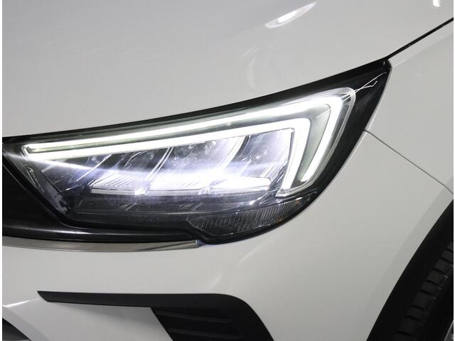 Opel Crossland 130PK Elegance | 1ste eigenaar | AppleCarPlay/AndroidAuto | Armsteun | Camera | Trekhaak | Climate Control | Cruise Control | Navigatie | LE