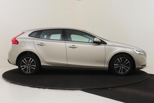 Volvo V40 T2 AUT. NORDIC+ -CRUISE|ADAP.LED|STOELVERW.|STANDKACHEL|NAVI|PDC|VERW.VOORRUIT|16