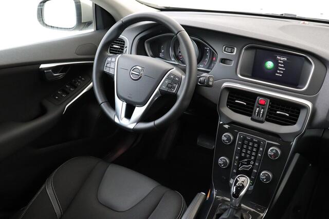 Volvo V40 T2 AUT. NORDIC+ -CRUISE|ADAP.LED|STOELVERW.|STANDKACHEL|NAVI|PDC|VERW.VOORRUIT|16