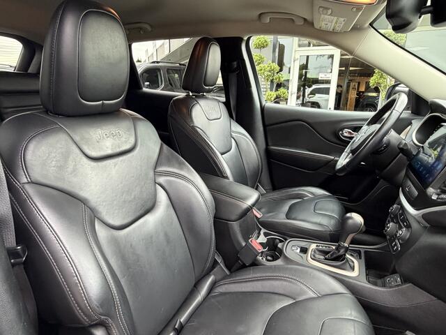 Jeep Cherokee limited 2.4 Limited 188pk |188 pk | Leder | Camera | Apple CarPlay | Trekhaak | Climate | Keyless