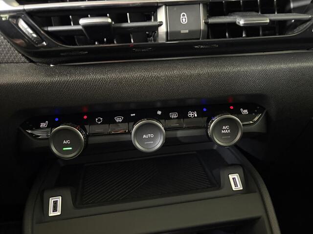 Citroen C4 Max 1.2 Hybrid 145pk e-DCS6 | TWO-TONE | ALCANTARA | STOELVERW. | ADAPTIVE CRUISE | HEAD-UP DISPLAY | CAMERA | DODHOEKBEW. | DAB+ | SHINE PACK |