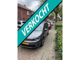 VOLKSWAGEN TOURAN 1.4 TSI Highline