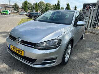 Volkswagen Golf VII