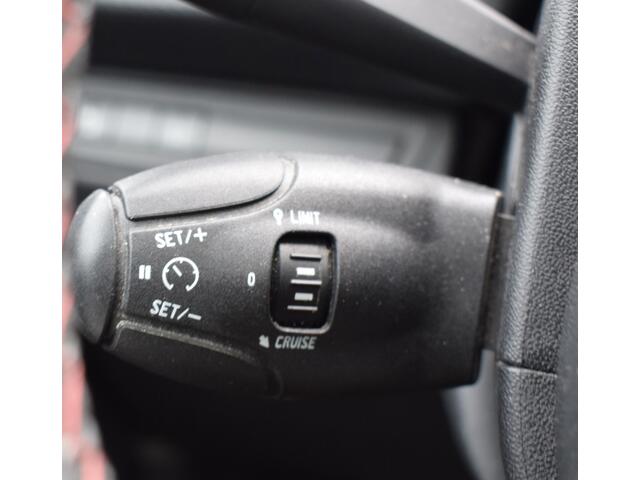 Peugeot 2008 1.2 Pure Tech Allure | PANORAMADAK | NAVIGATIE | CLIMATE CONTROL |CRUISE CONTROL|HALF LEDER | CARPLAY & ANDROID AUTO|