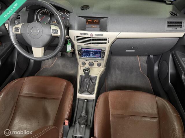 Opel Astra TwinTop 1.8 Temptation|Airco|Leder|Bluetooth|PDC|