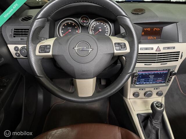 Opel Astra TwinTop 1.8 Temptation|Airco|Leder|Bluetooth|PDC|