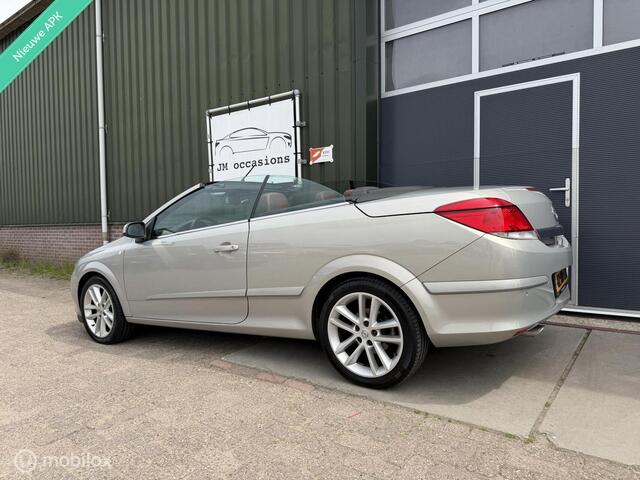Opel Astra TwinTop 1.8 Temptation|Airco|Leder|Bluetooth|PDC|