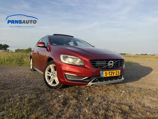 Volvo V60 D6 AWD Plug In Hybrid | 1e eigenaar | NAP | Pano | Leer