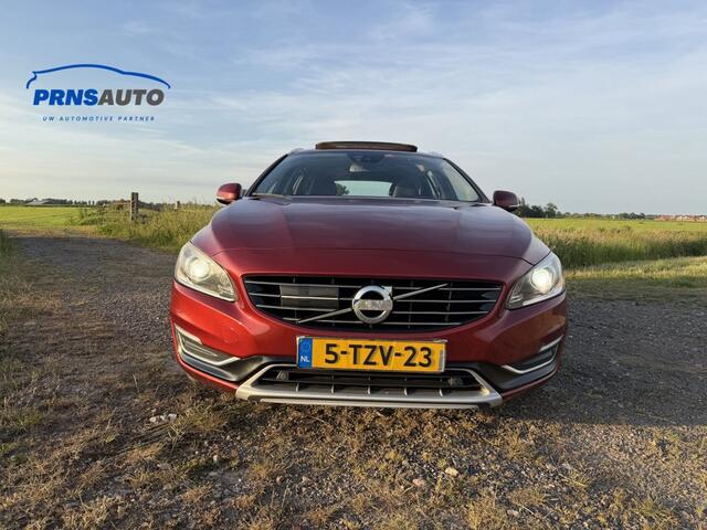 Volvo V60 D6 AWD Plug In Hybrid | 1e eigenaar | NAP | Pano | Leer