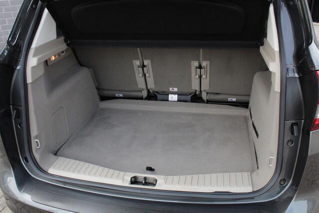 Ford C-MAX 1.5 Titanium / Keyless / Camera / Stoel/stuurverwarming
