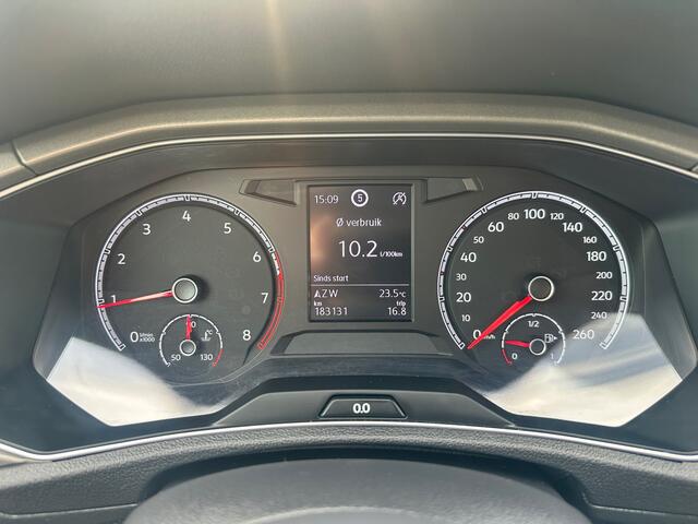 Volkswagen T-ROC 1.0 TSI Style , navigatie , pdc voor en achter