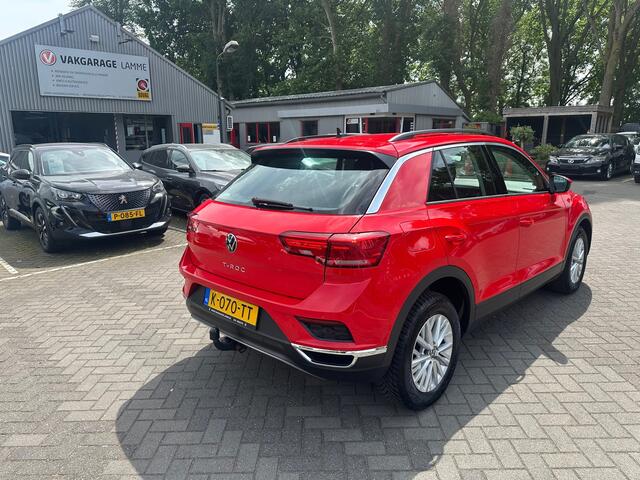 Volkswagen T-ROC 1.0 TSI Style , navigatie , pdc voor en achter