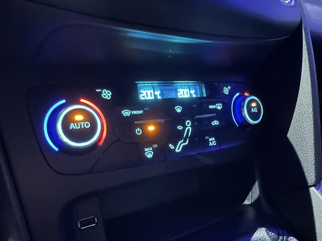 Ford Focus 1.5 EcoBoost ST Line Business NaviCamera