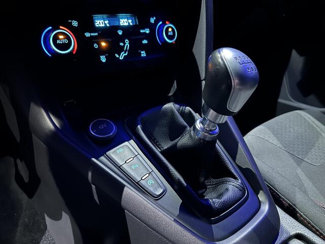 Ford Focus 1.5 EcoBoost ST Line Business NaviCamera