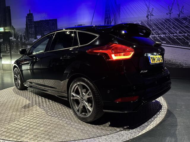 Ford Focus 1.5 EcoBoost ST Line Business NaviCamera