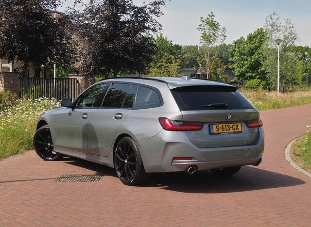 BMW 3-Serie Touring 318i | Virtual Cockpit | Facelift Model | Apple Carplay | 19 Inch | NL-Auto |