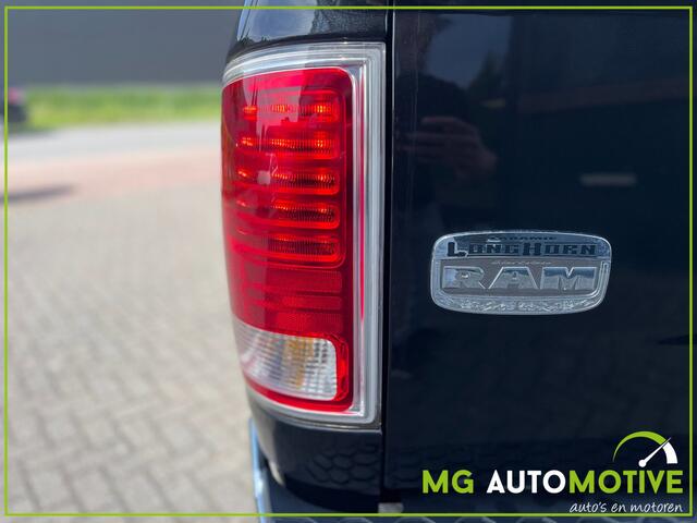 Dodge 1500 Ram 5.7 V8 4x4 Crew Cab Laramie Longhorn | Luchtvering | Stoelkoeling | Stoelverwarming | Prijs is EX
