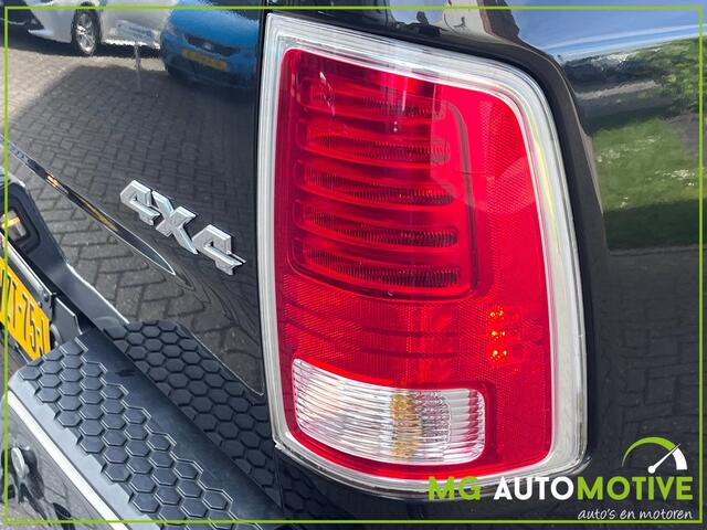Dodge 1500 Ram 5.7 V8 4x4 Crew Cab Laramie Longhorn | Luchtvering | Stoelkoeling | Stoelverwarming | Prijs is EX