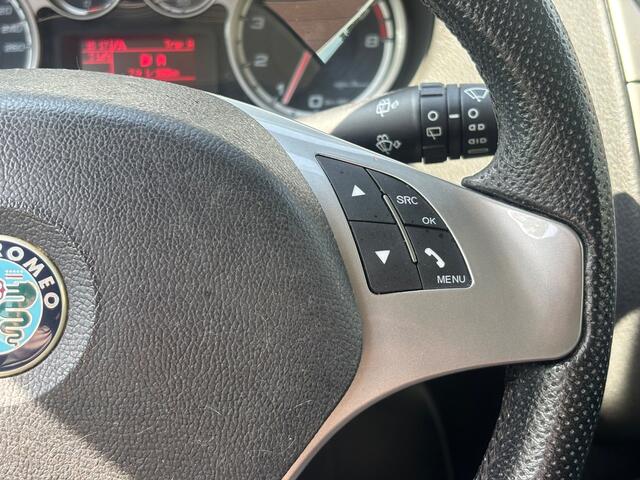 Alfa Romeo Mito 1.4 | El. Ramen | Airco | Sportvelgen | e APK | Rijdt en schakelt heerlijk