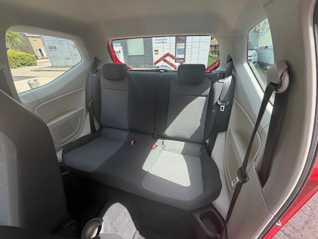 Volkswagen UP 1.0 high up NAVI-ANDOID-AIRCO-E APK