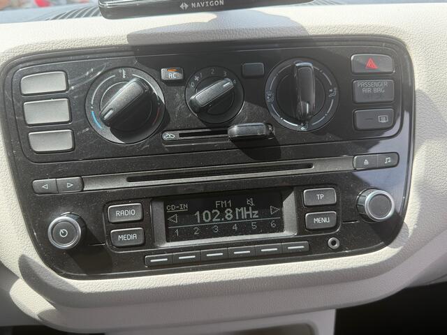 Volkswagen UP 1.0 high up NAVI-ANDOID-AIRCO-E APK