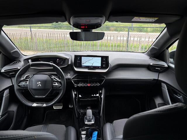 Peugeot 208 1.2 101pk GT-line Automaat, LED, Apple Carplay, 3D cockpit