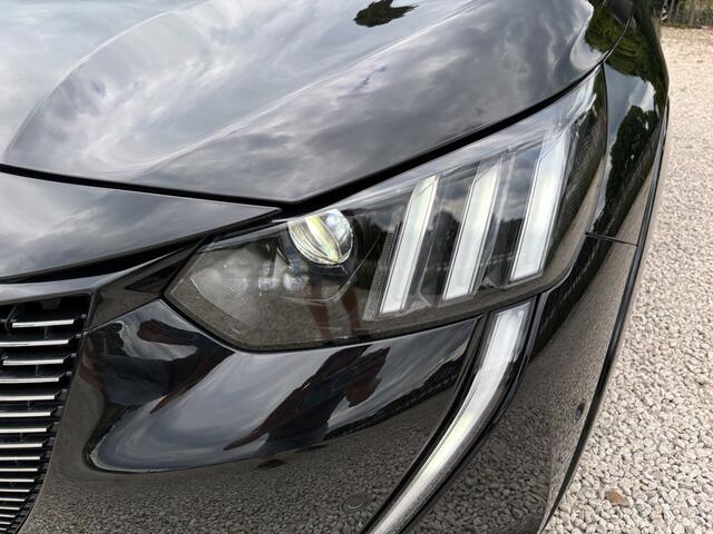 Peugeot 208 1.2 101pk GT-line Automaat, LED, Apple Carplay, 3D cockpit