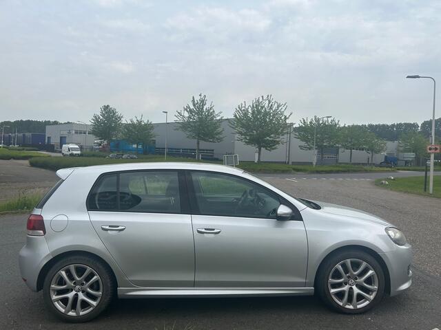 Volkswagen Golf 2011  1.6 TDI BlueMotion  LMV  ELEC. RAMEN  AIRCO