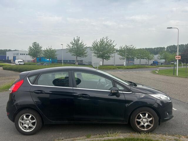 Ford Fiesta 2013  1.6 TDCi Lease Titanium  EXPORT & HANDEL ONLY