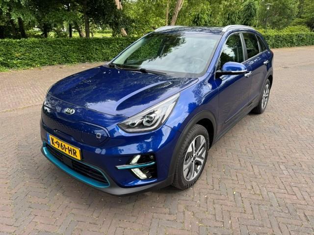 KIA E-Niro DYNAMIC PLUSLINE 64KWH/3 FASE LADEN SOH100%/ACARPLAY/HLEER/FABRIEKSGARANTIE