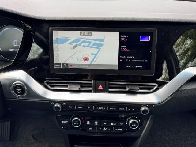 KIA E-Niro DYNAMIC PLUSLINE 64KWH/3 FASE LADEN SOH100%/ACARPLAY/HLEER/FABRIEKSGARANTIE