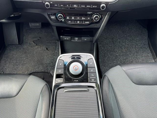 KIA E-Niro DYNAMIC PLUSLINE 64KWH/3 FASE LADEN SOH100%/ACARPLAY/HLEER/FABRIEKSGARANTIE