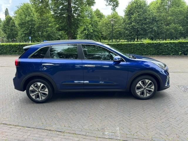 KIA E-Niro DYNAMIC PLUSLINE 64KWH/3 FASE LADEN SOH100%/ACARPLAY/HLEER/FABRIEKSGARANTIE