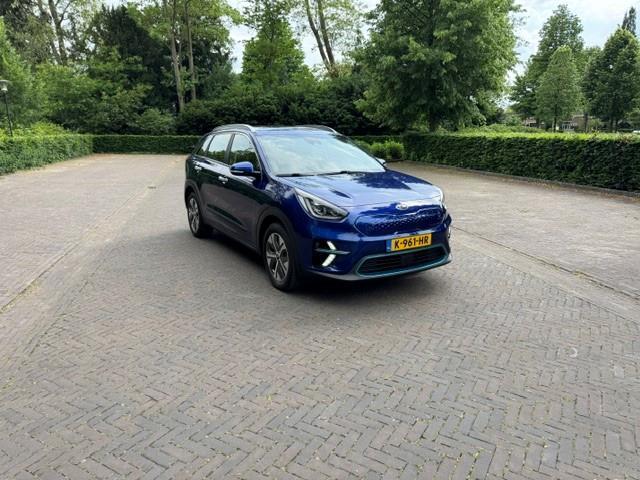 KIA E-Niro DYNAMIC PLUSLINE 64KWH/3 FASE LADEN SOH100%/ACARPLAY/HLEER/FABRIEKSGARANTIE