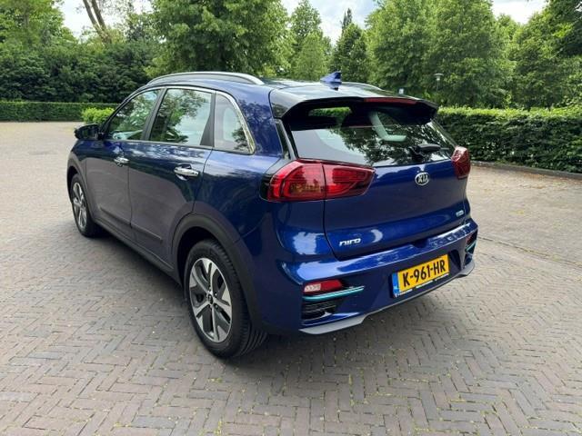 KIA E-Niro DYNAMIC PLUSLINE 64KWH/3 FASE LADEN SOH100%/ACARPLAY/HLEER/FABRIEKSGARANTIE
