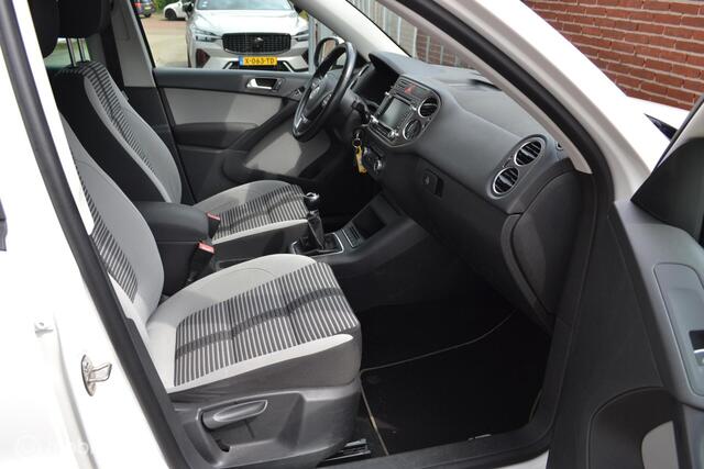 Volkswagen Tiguan 1.4 TSI R-Line | Motor vervangen | Vol opties | Panodak | Climate