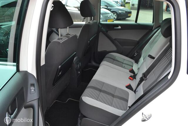Volkswagen Tiguan 1.4 TSI R-Line | Motor vervangen | Vol opties | Panodak | Climate