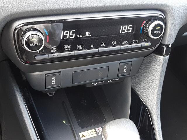 Toyota Yaris 1.5 Hybrid 130 Executive | CarPlay/Android Auto | Camera | LM Velgen |