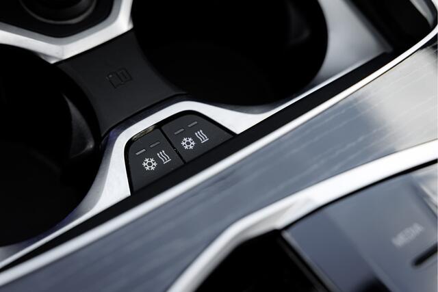 BMW X5 xDrive50e M-Competition Pano - Dravit Grau - Trekhaak - Harman Kardon