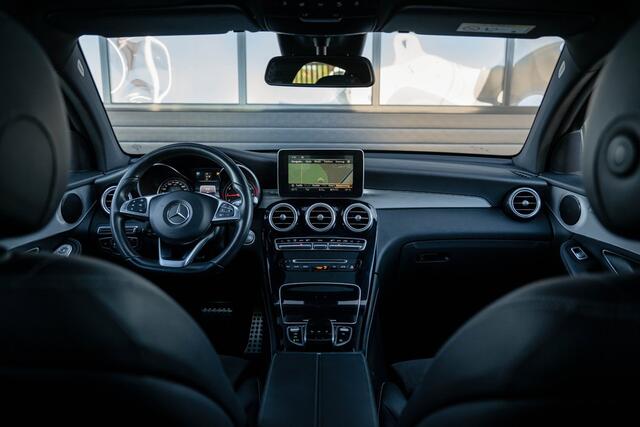 Mercedes-Benz GLC Coup� 250 AMG 4MATIC Premium Plus|Pano|Night|Sportstoel|Camera|Leer|Ambi|