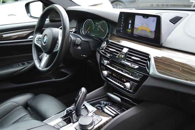 BMW 5-Serie Touring 540i xDrive M pakket/Harman Kardon/Pano/Headup/1 eig in NL