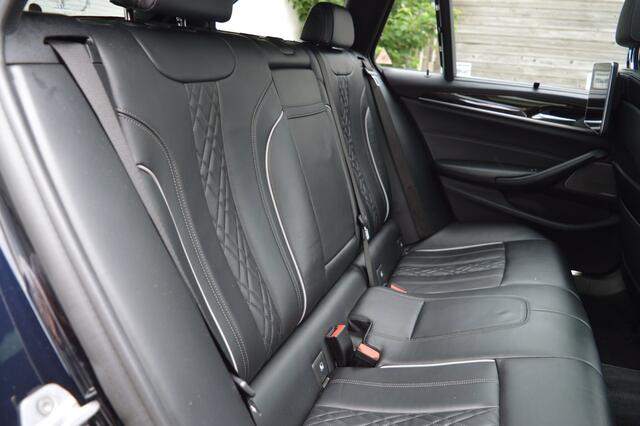 BMW 5-Serie Touring 540i xDrive M pakket/Harman Kardon/Pano/Headup/1 eig in NL