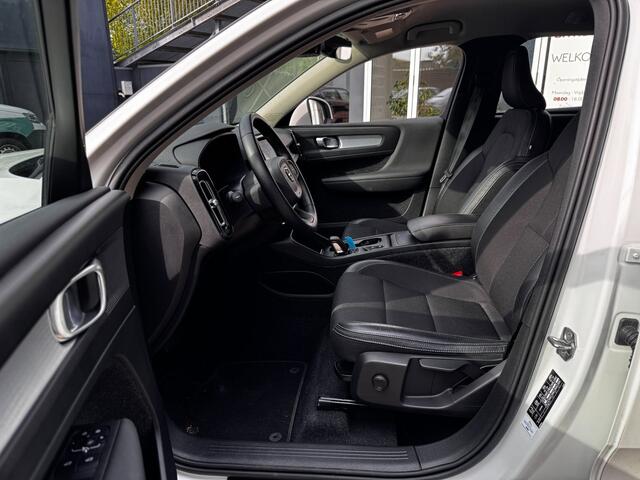 Volvo XC40 1.5 T3 Momentum Pro | NL-Auto | Elek. Achterklep | PDC voor + Achter | Navigatie