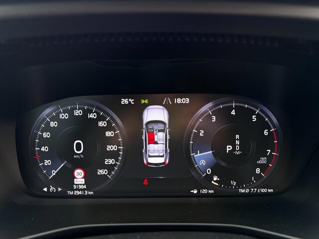 Volvo XC40 1.5 T3 Momentum Pro | NL-Auto | Elek. Achterklep | PDC voor + Achter | Navigatie